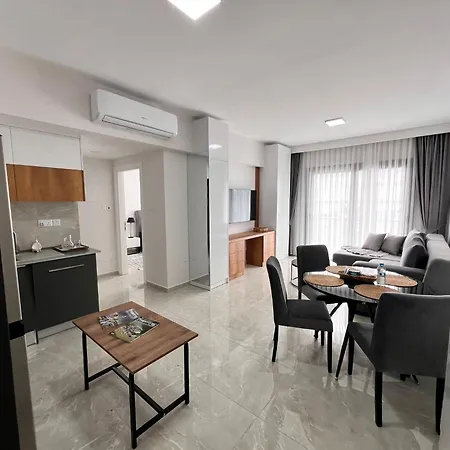 Riverside Life 아파트