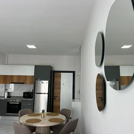 Riverside Life Apartament *